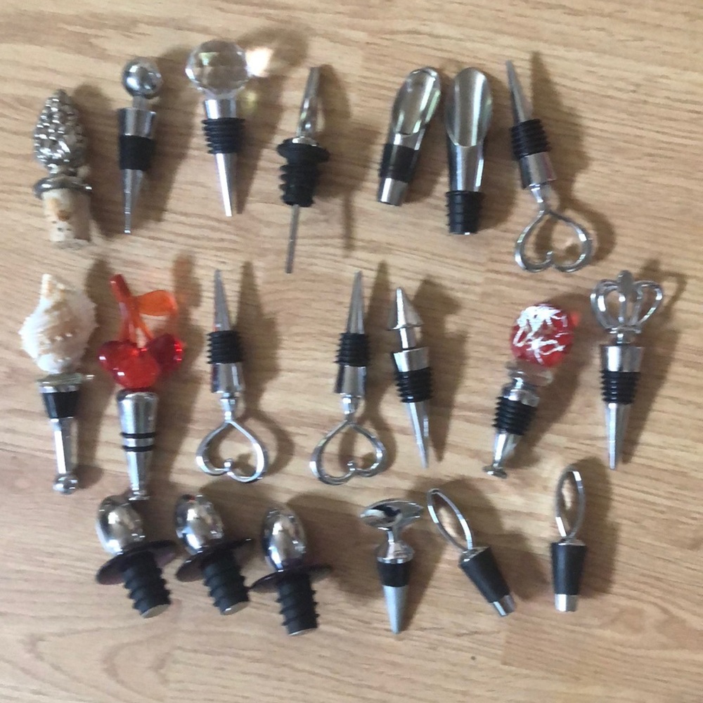 New collectible bottle stoppers 20